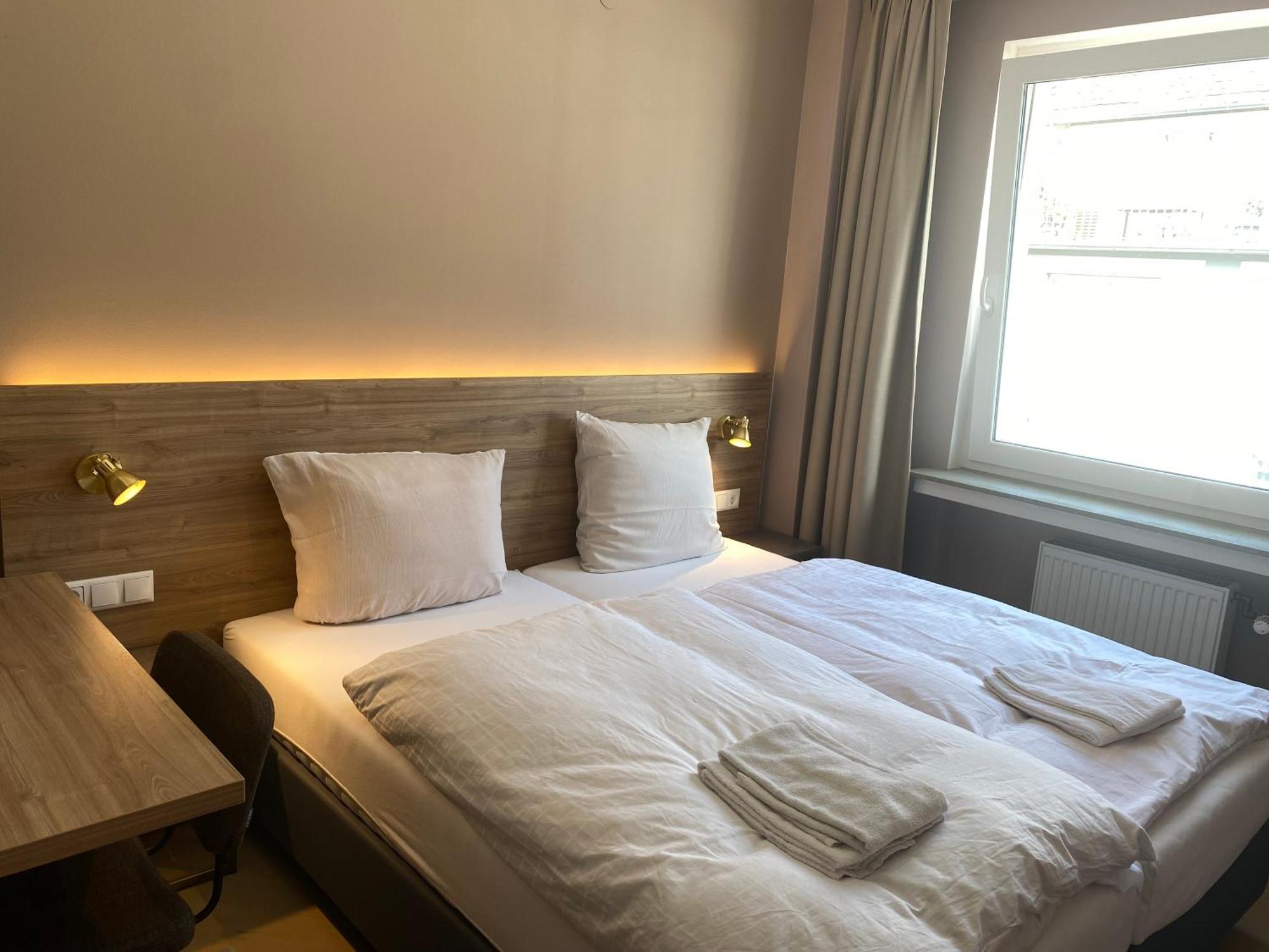 Hotel Petite Koenigsallee Self Check-In — Photos 1